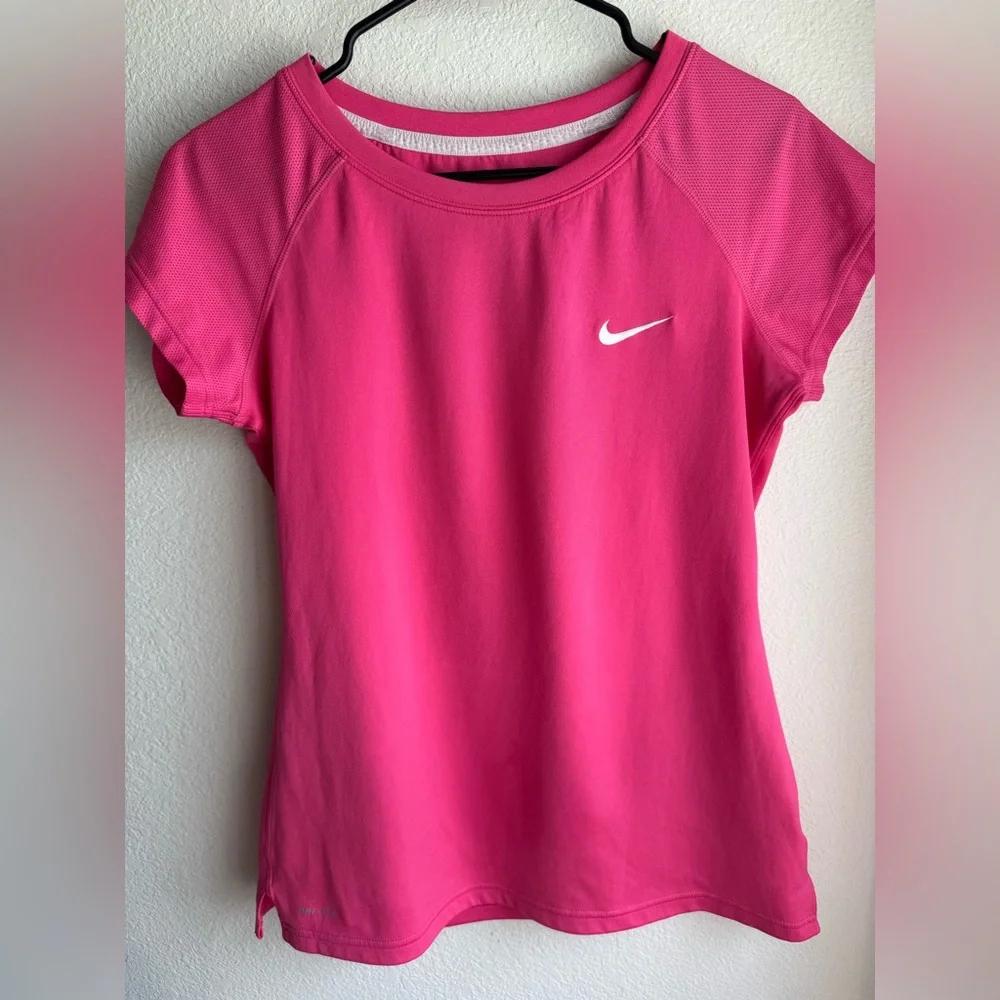 NIKE DRI FIT FUSCHIA PINK TOP - Picture 2 of 5